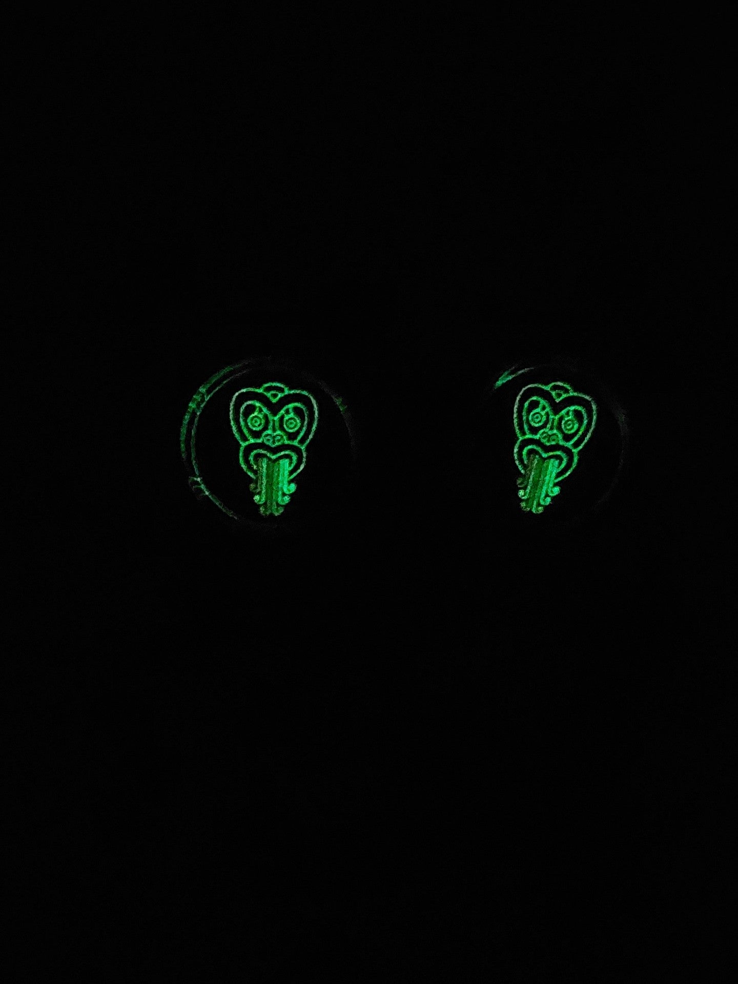 Glow in the Dark Te Reo Maori Studs