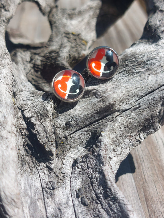 Glow in the Dark Tangata Tiriti Studs
